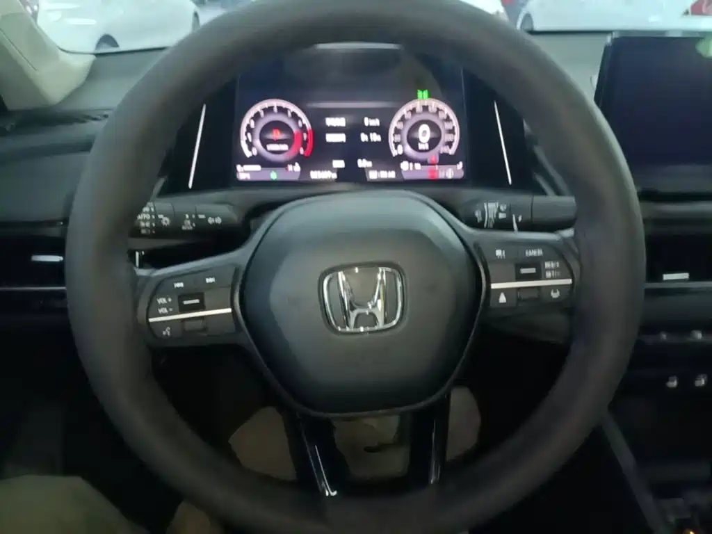 Honda Inspire — фото 11