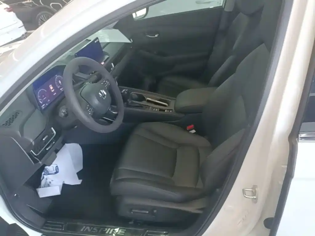Honda Inspire — фото 15