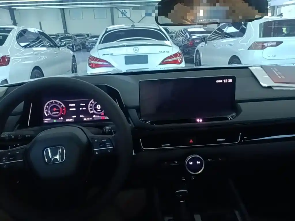 Honda Inspire — фото 10
