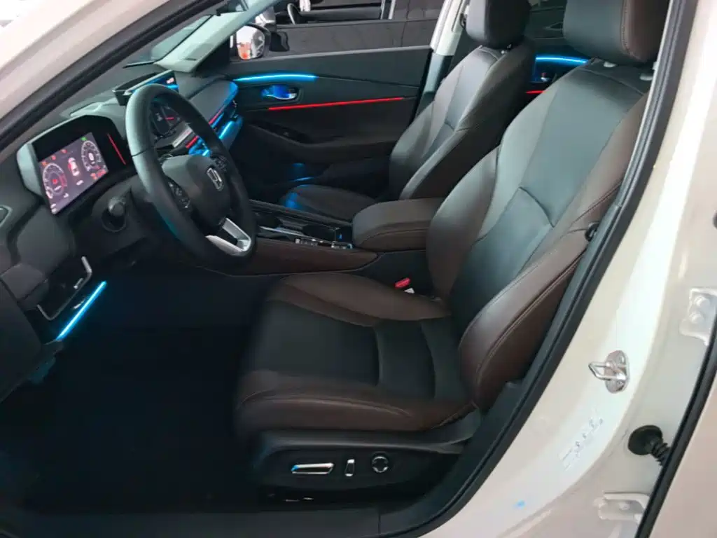 Honda Inspire — фото 15