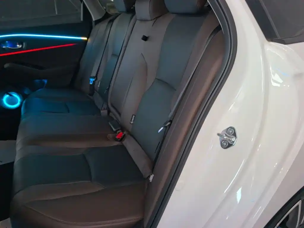 Honda Inspire — фото 17