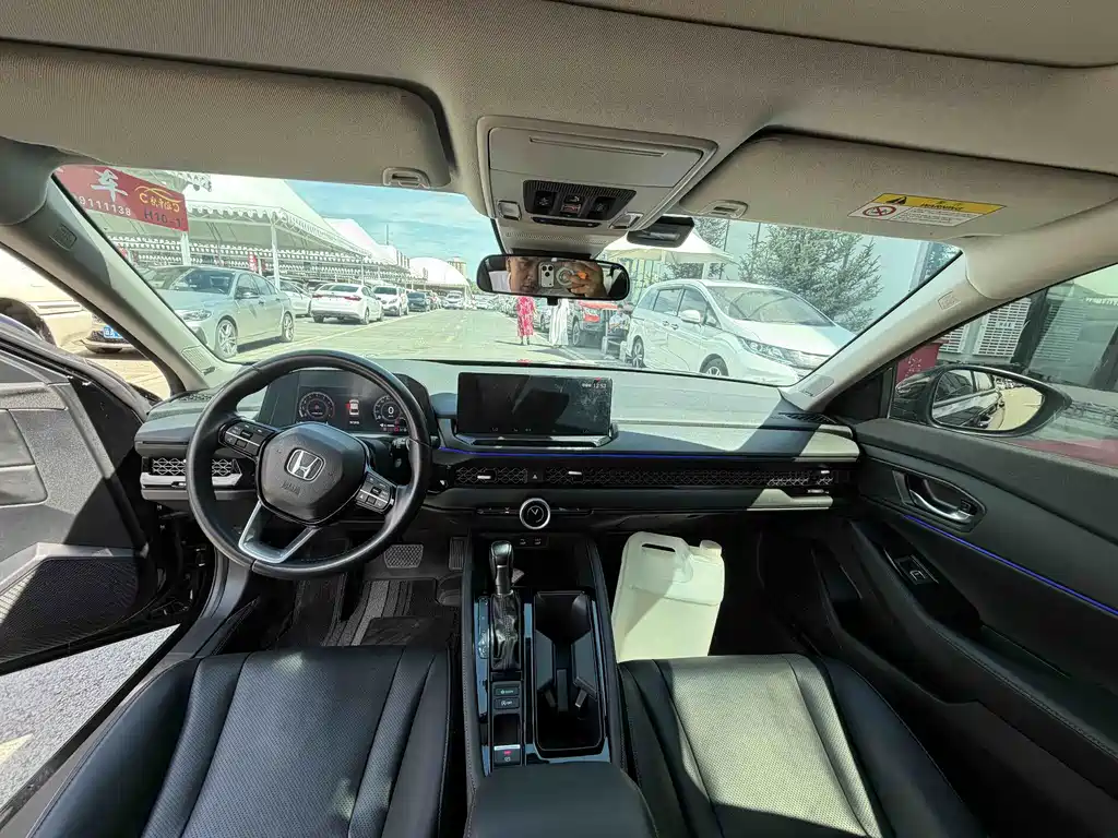 Honda Accord — фото 5