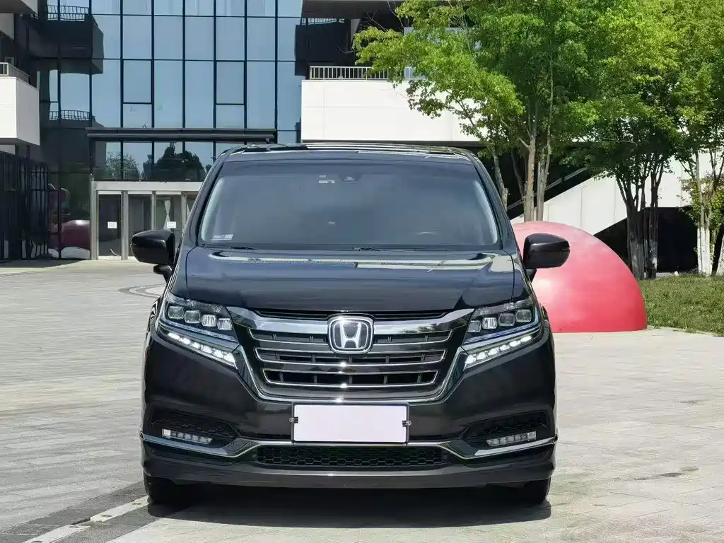 Honda Elysion — фото 2