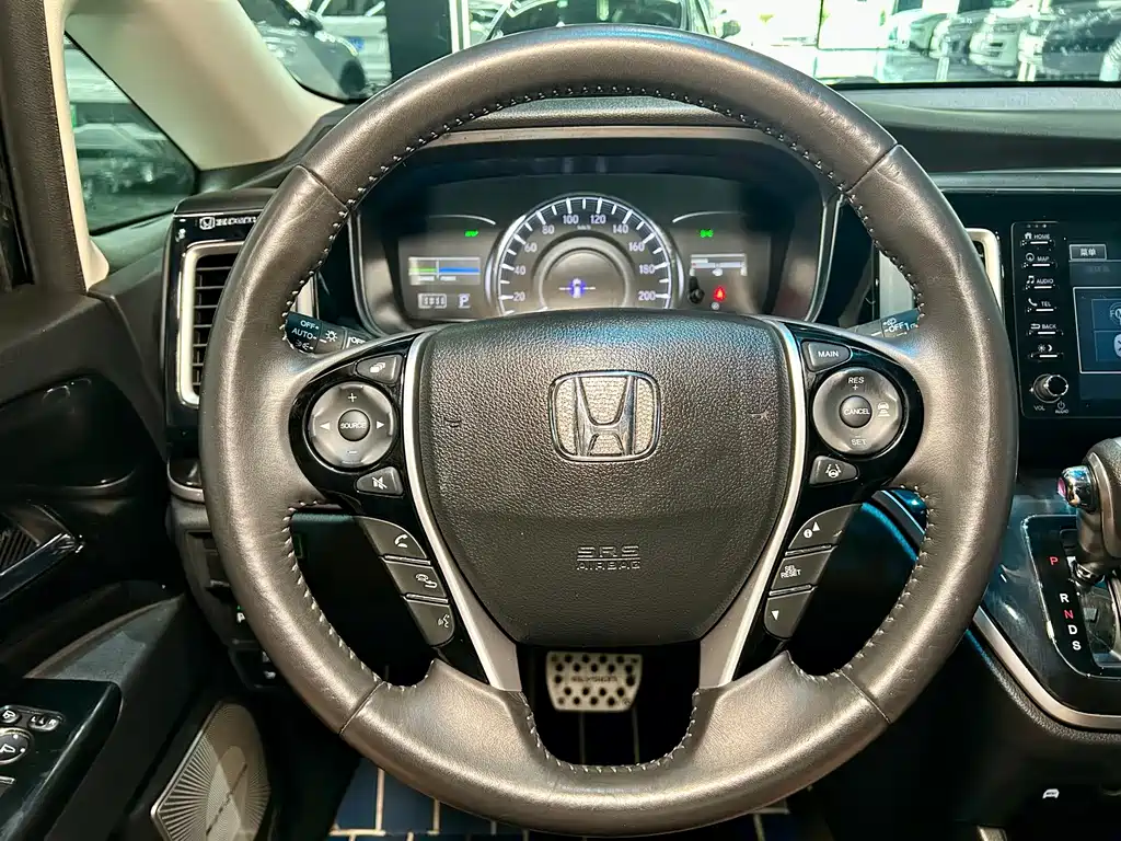 Honda Elysion — фото 11