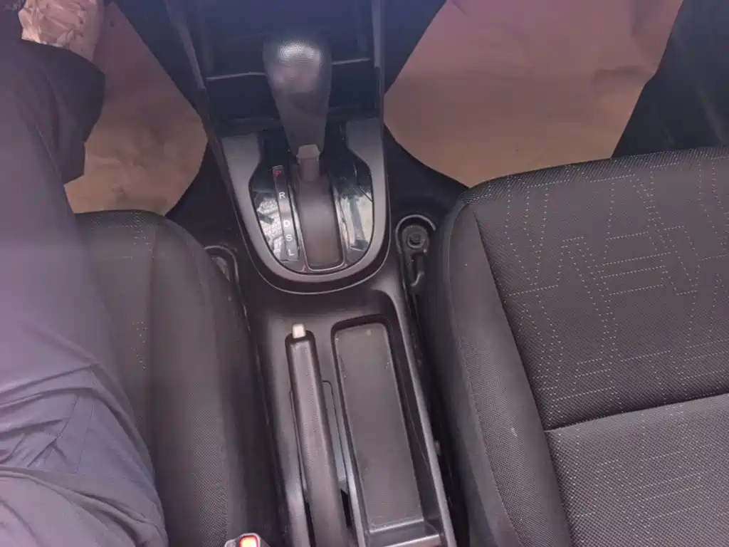 Honda Fit — фото 14