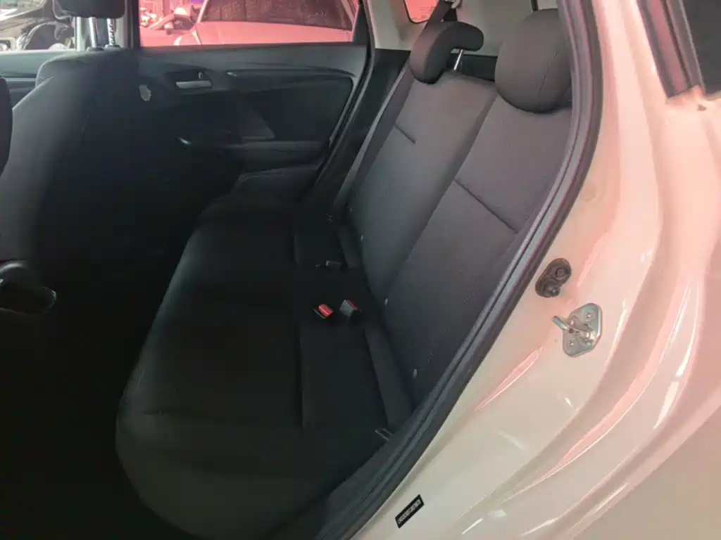 Honda Fit — фото 17