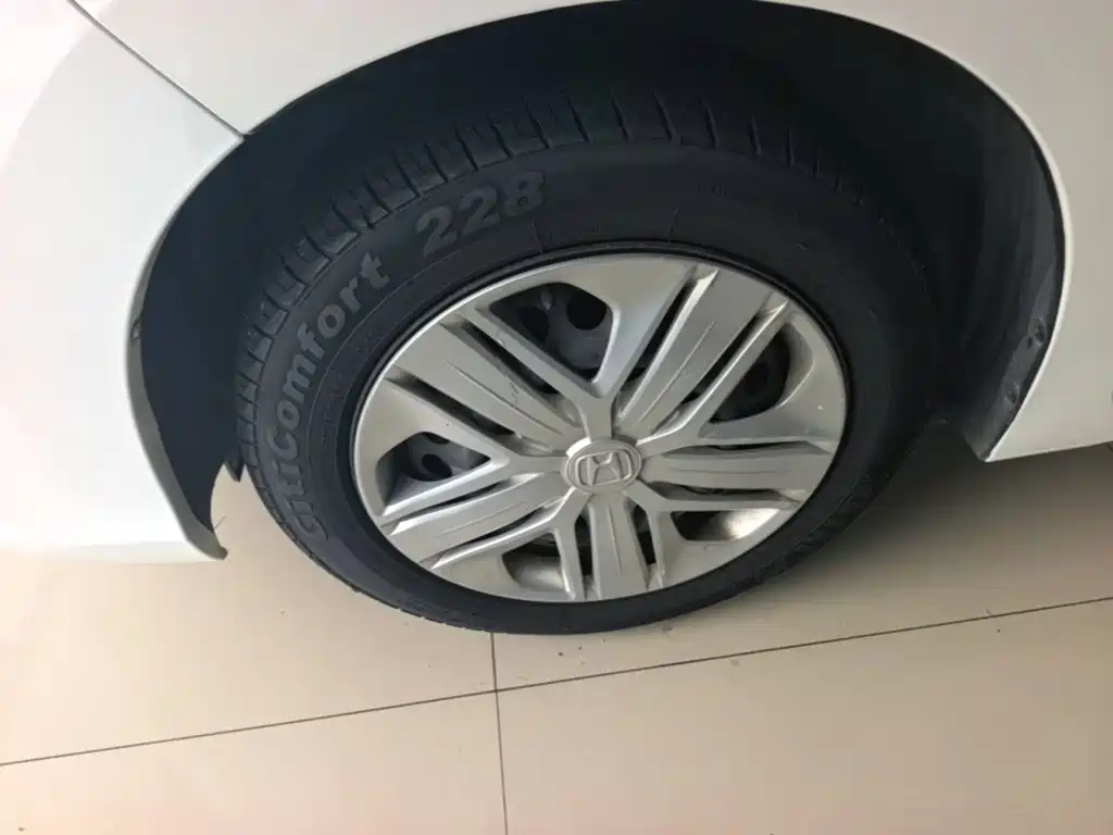 Honda Fit — фото 23