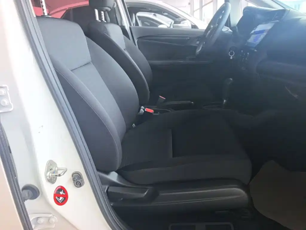 Honda Fit — фото 25