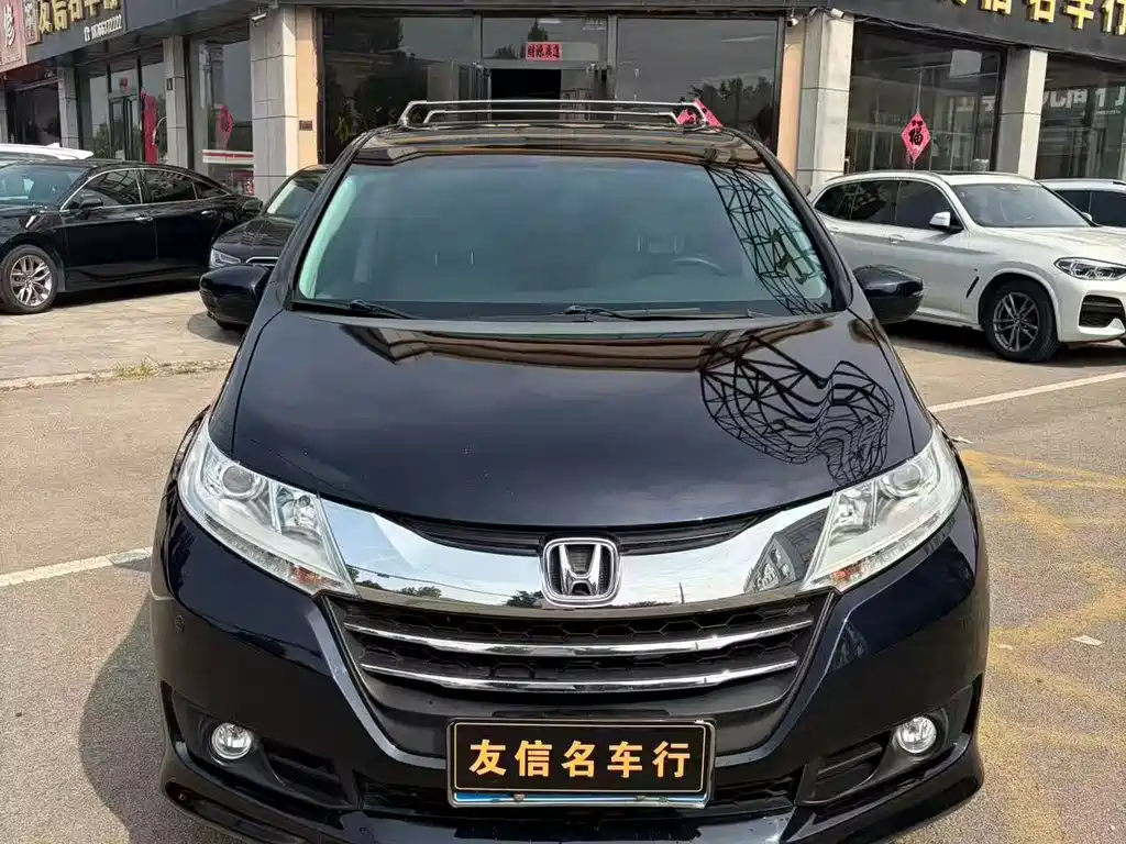Honda Odyssey — фото 2