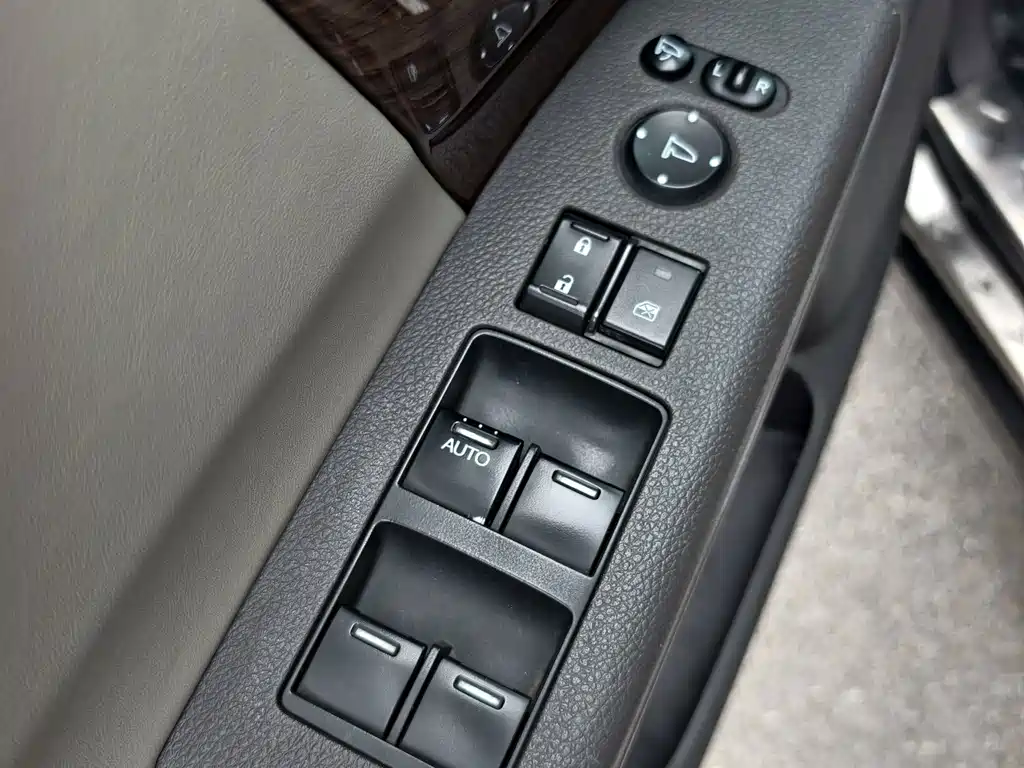 Honda Odyssey — фото 15