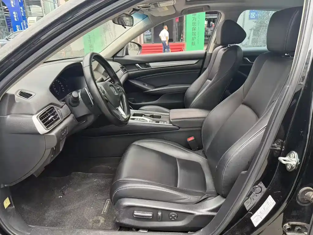 Honda Accord — фото 4