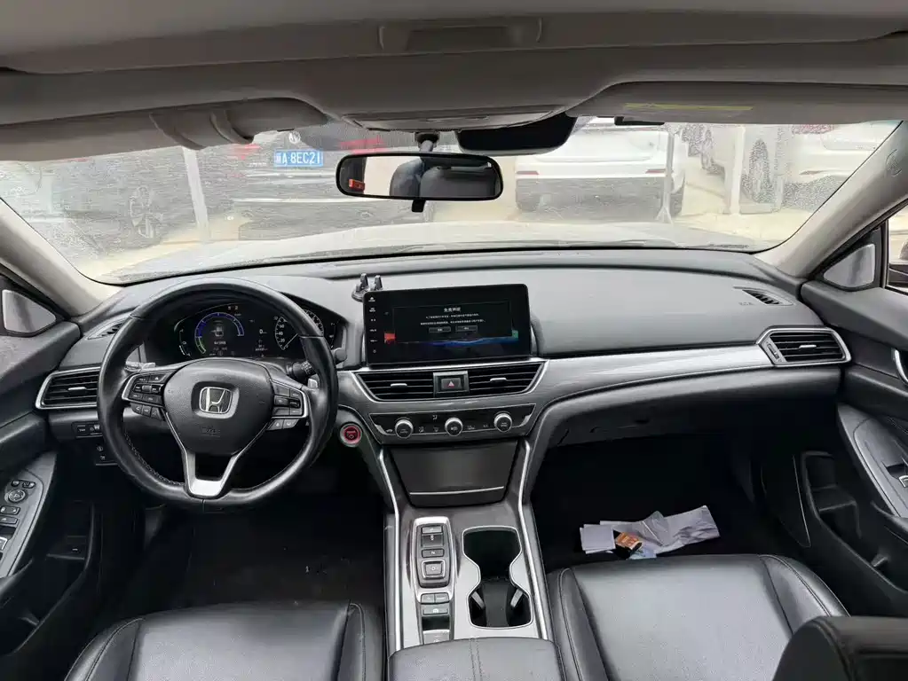 Honda Accord — фото 6