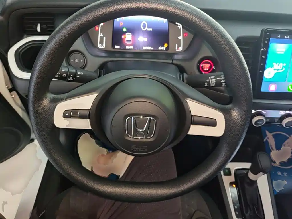 Honda Fit — фото 11