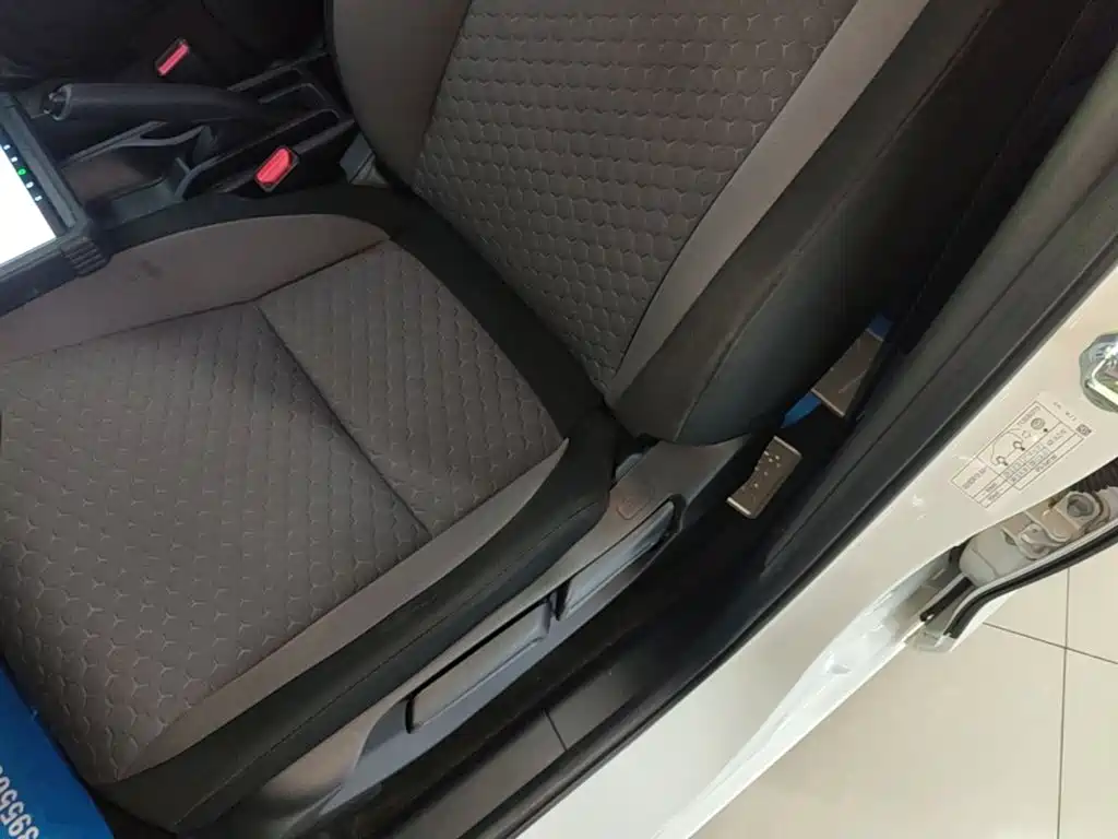 Honda Fit — фото 15