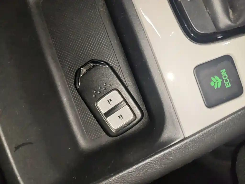 Honda Fit — фото 9