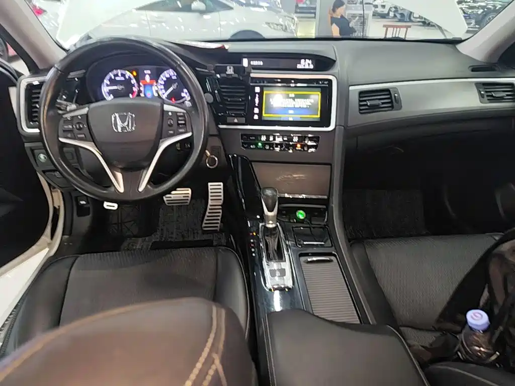 Honda Spirior — фото 10