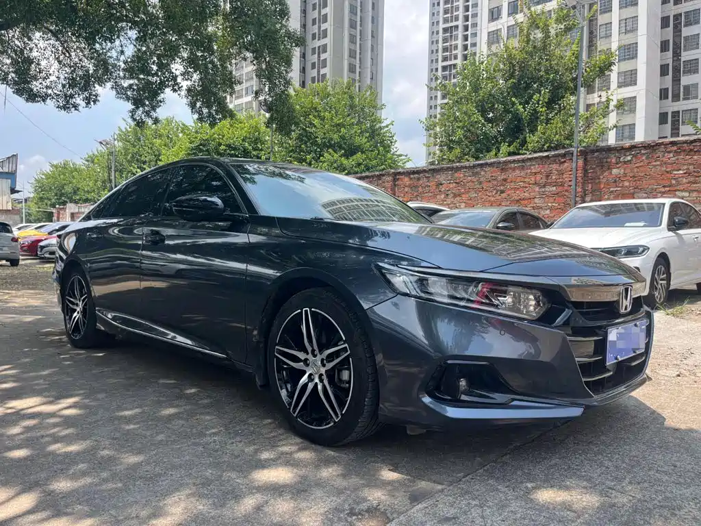 Honda Accord — фото 3