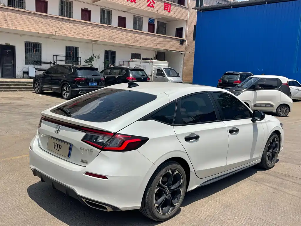 Honda Civic — фото 5