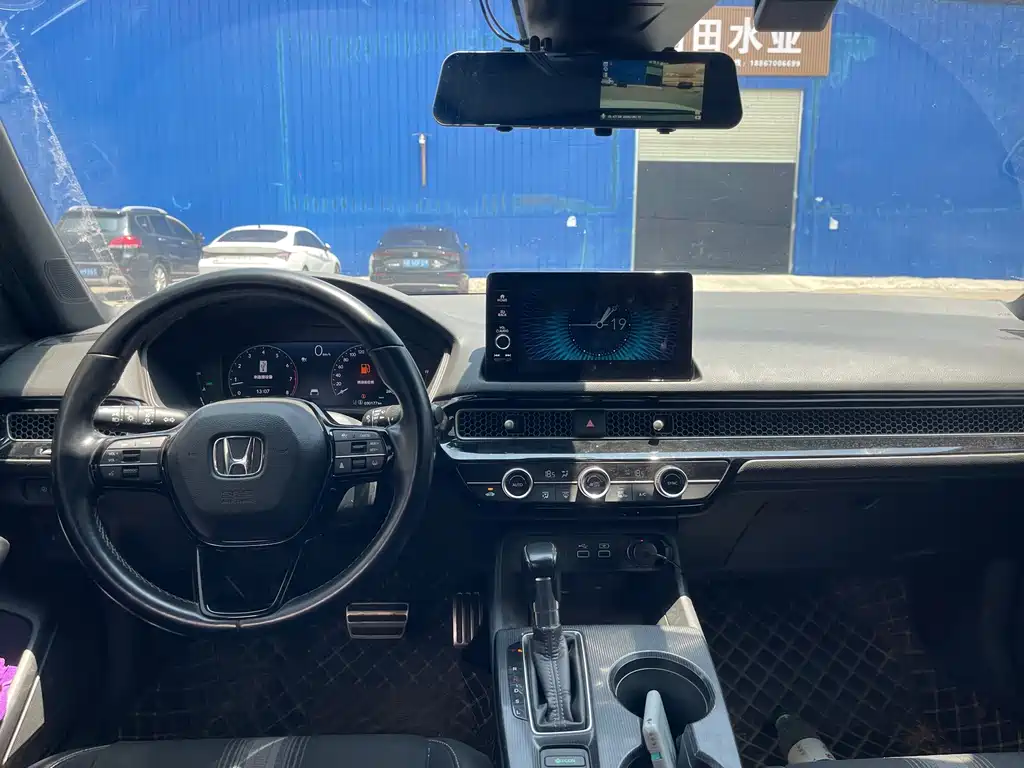 Honda Civic — фото 8