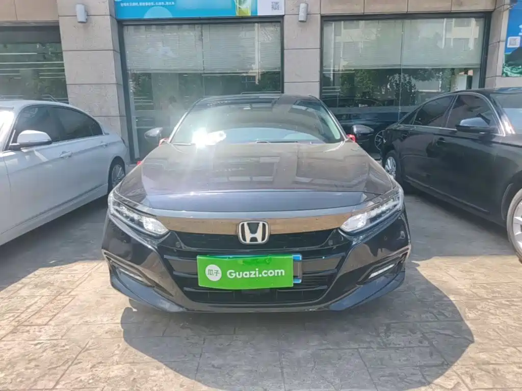 Honda Accord — фото 3