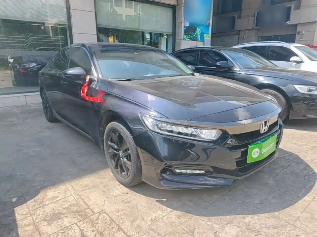 Honda Accord — фото 4