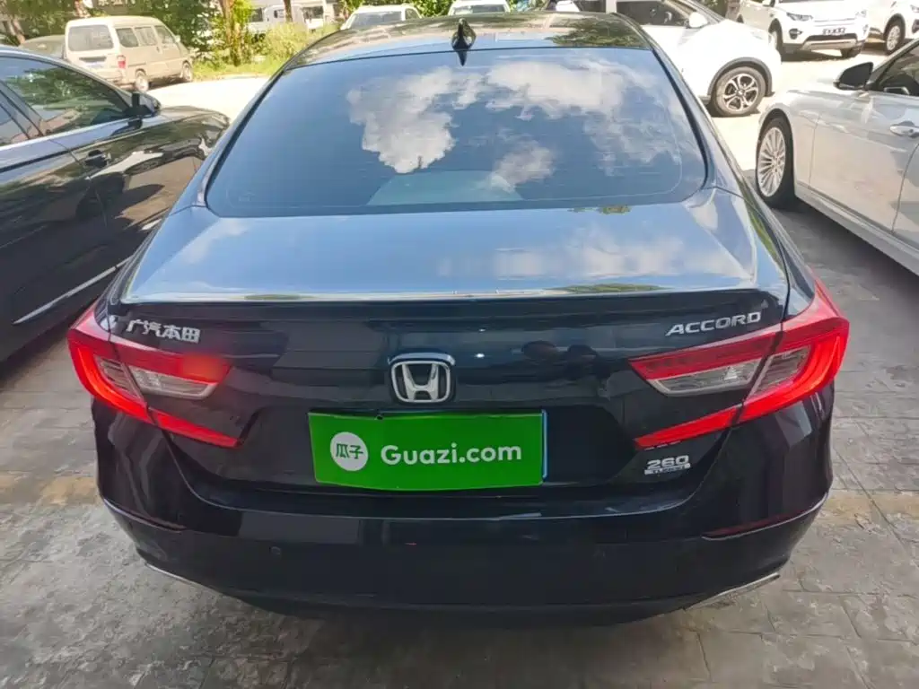 Honda Accord — фото 6