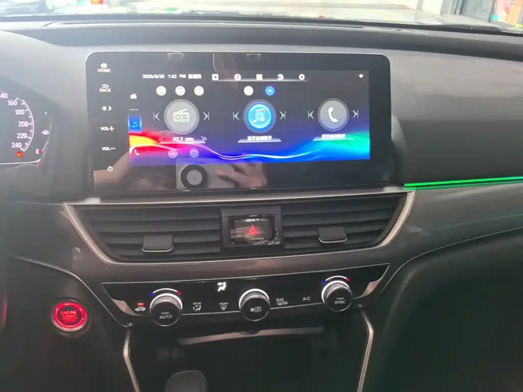 Honda Accord — фото 13