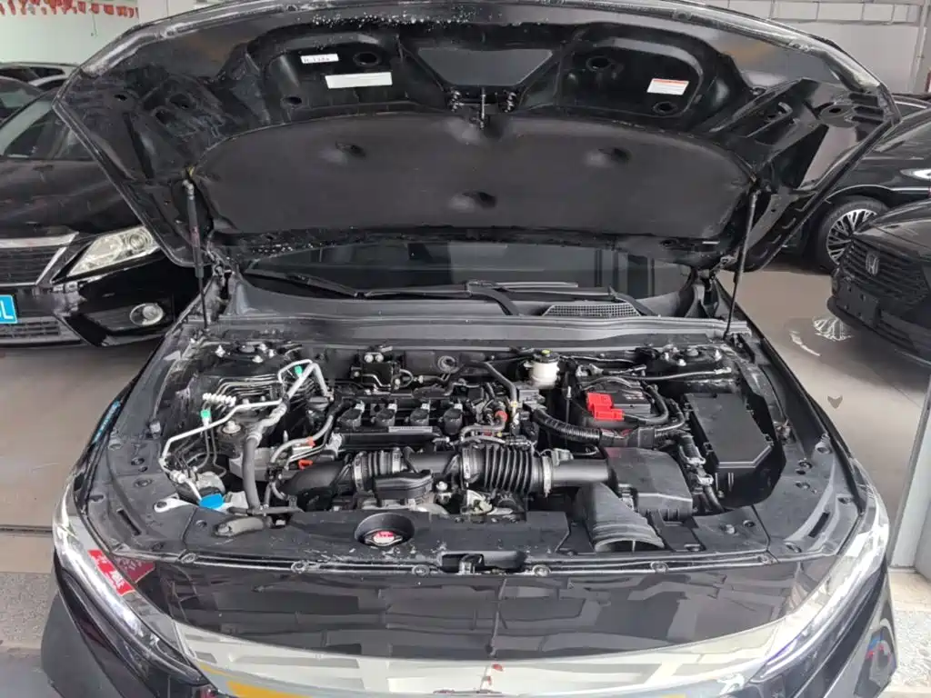 Honda Accord — фото 20