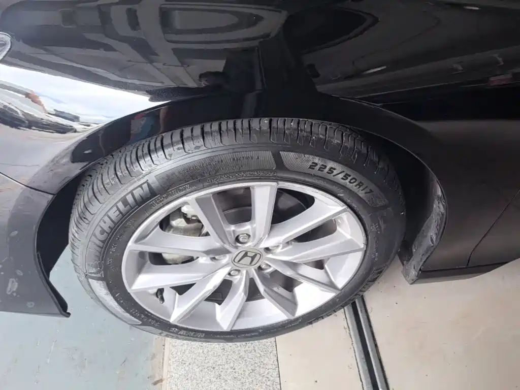 Honda Accord — фото 23