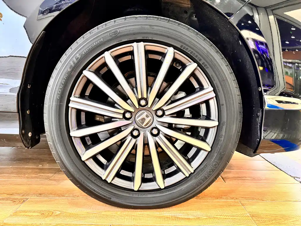 Honda Elysion — фото 22