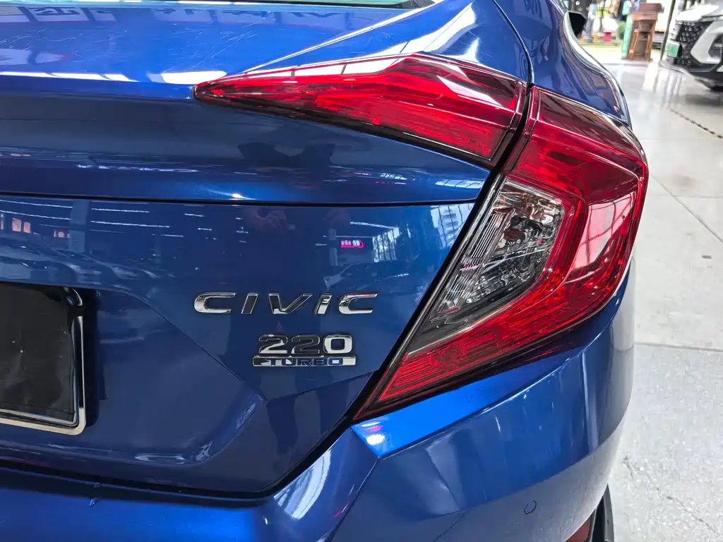 Honda Civic — фото 6