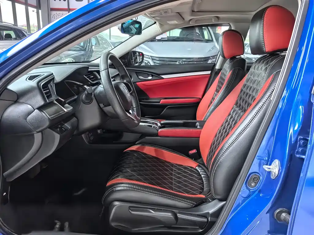 Honda Civic — фото 8