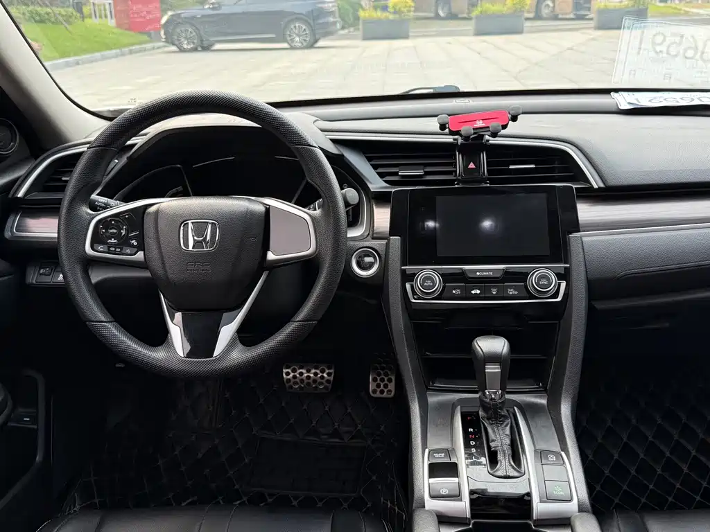 Honda Civic — фото 14