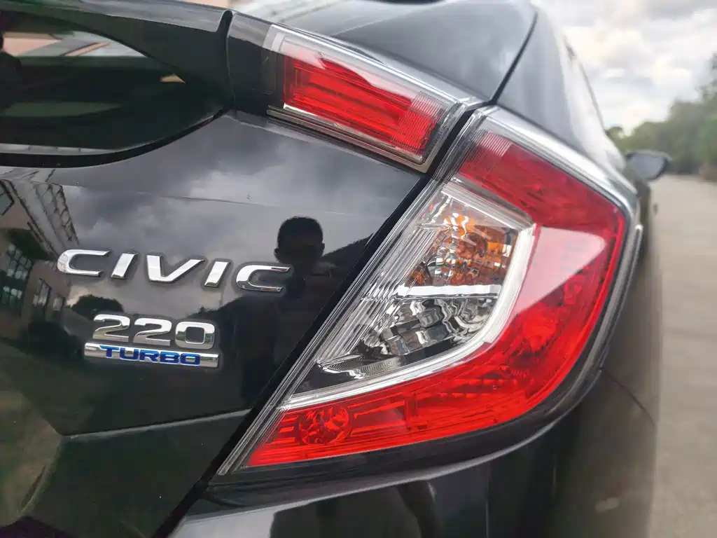 Honda Civic — фото 18