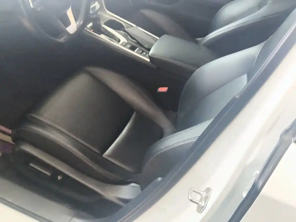 Honda Accord — фото 15