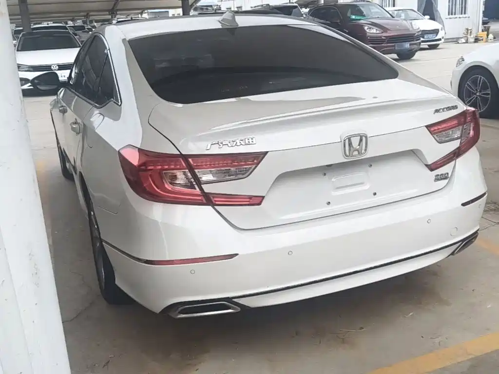 Honda Accord — фото 5