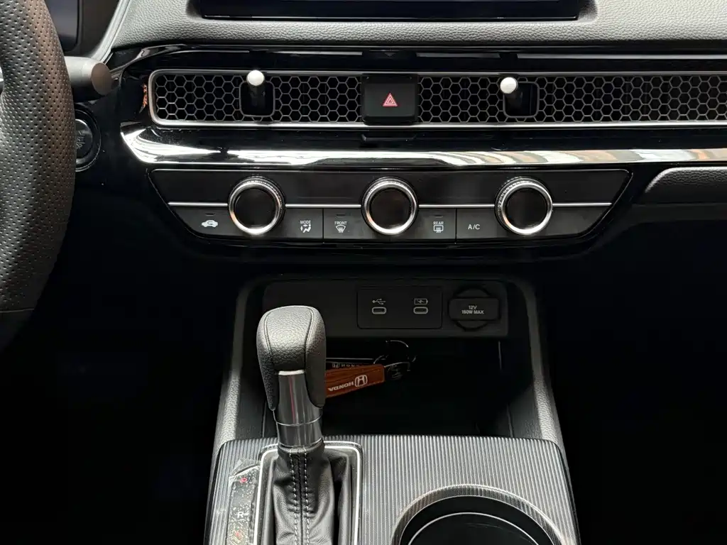 Honda Civic — фото 14