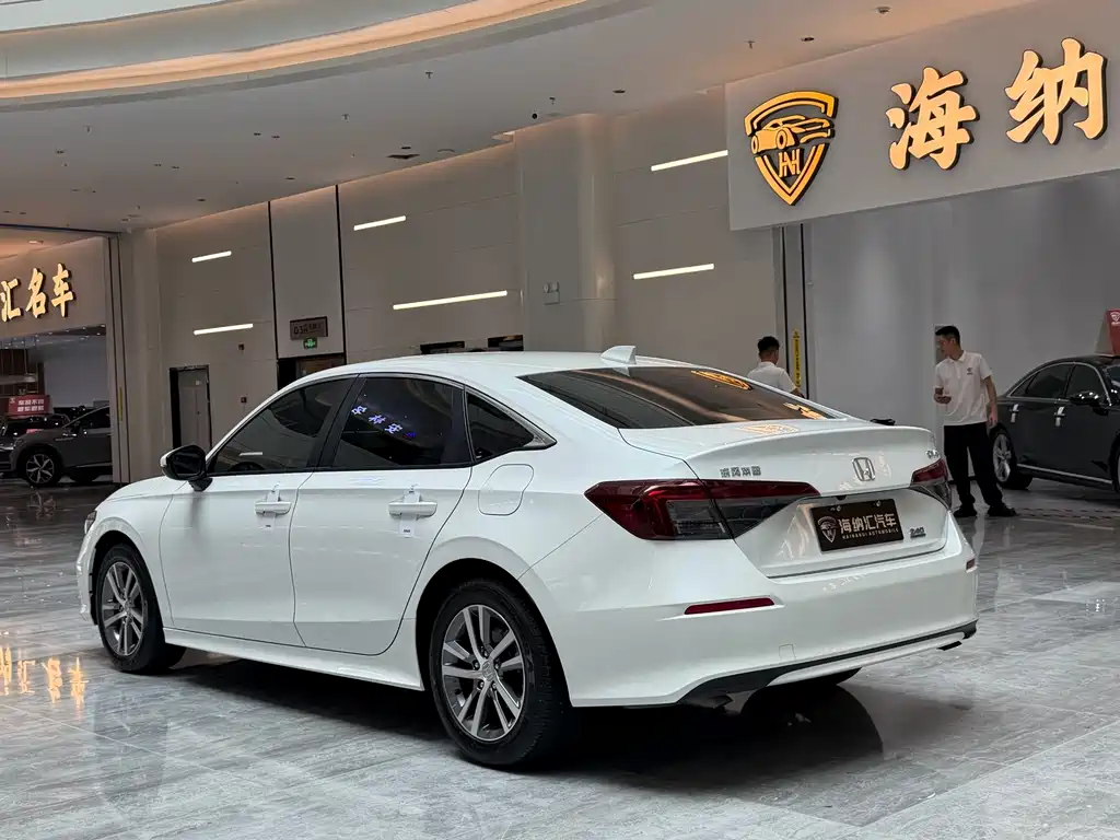 Honda Civic — фото 4