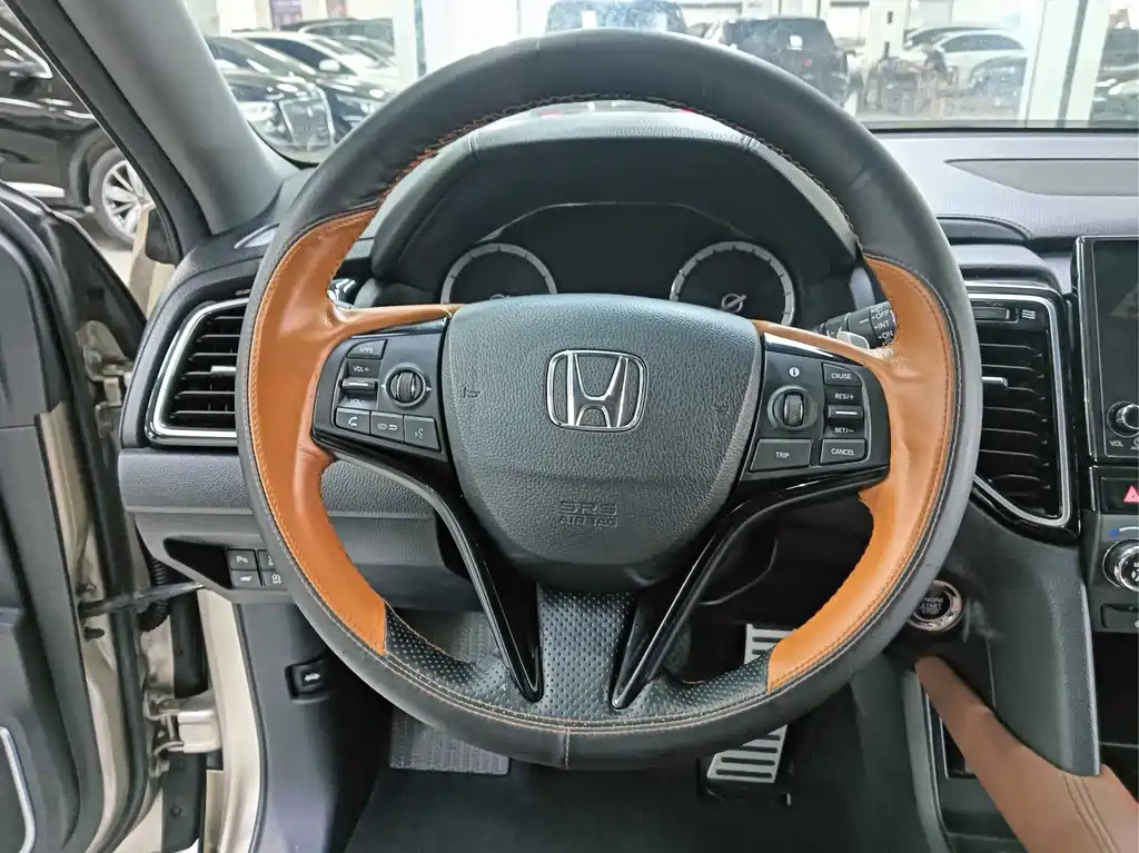Honda UR-V — фото 7