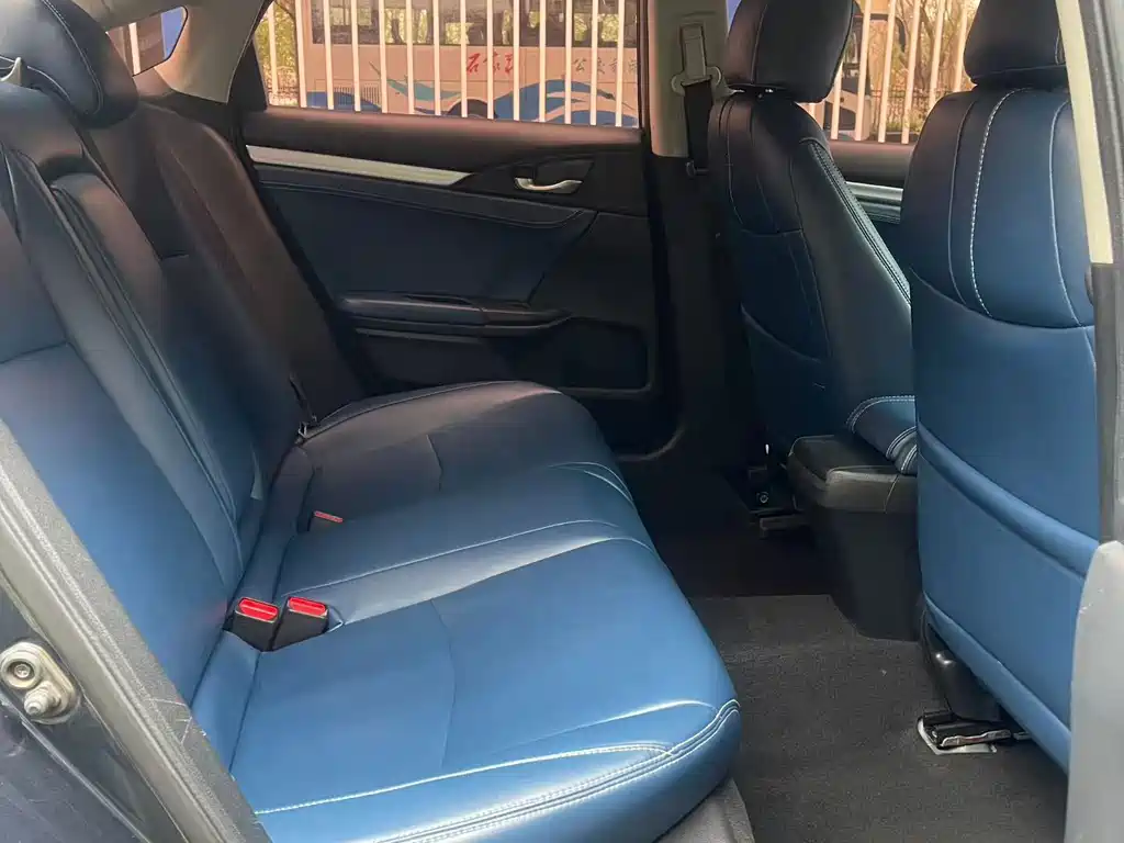 Honda Civic — фото 9