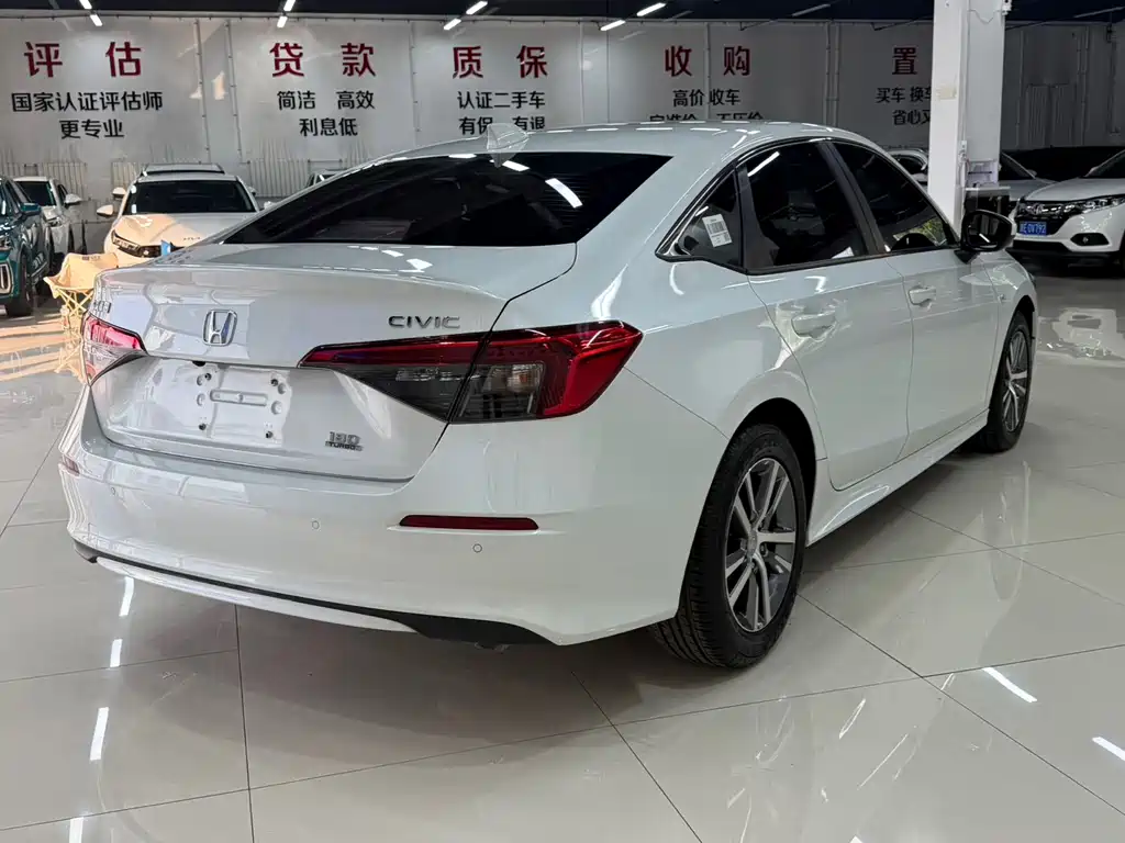 Honda Civic — фото 6