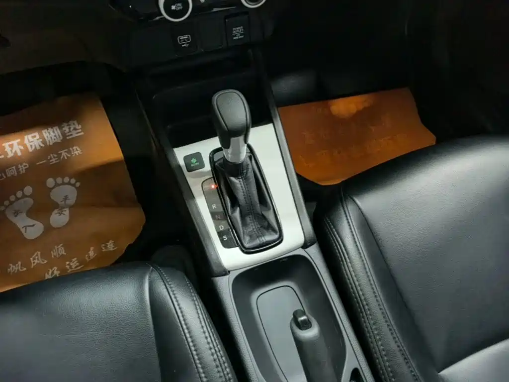 Honda Fit — фото 14