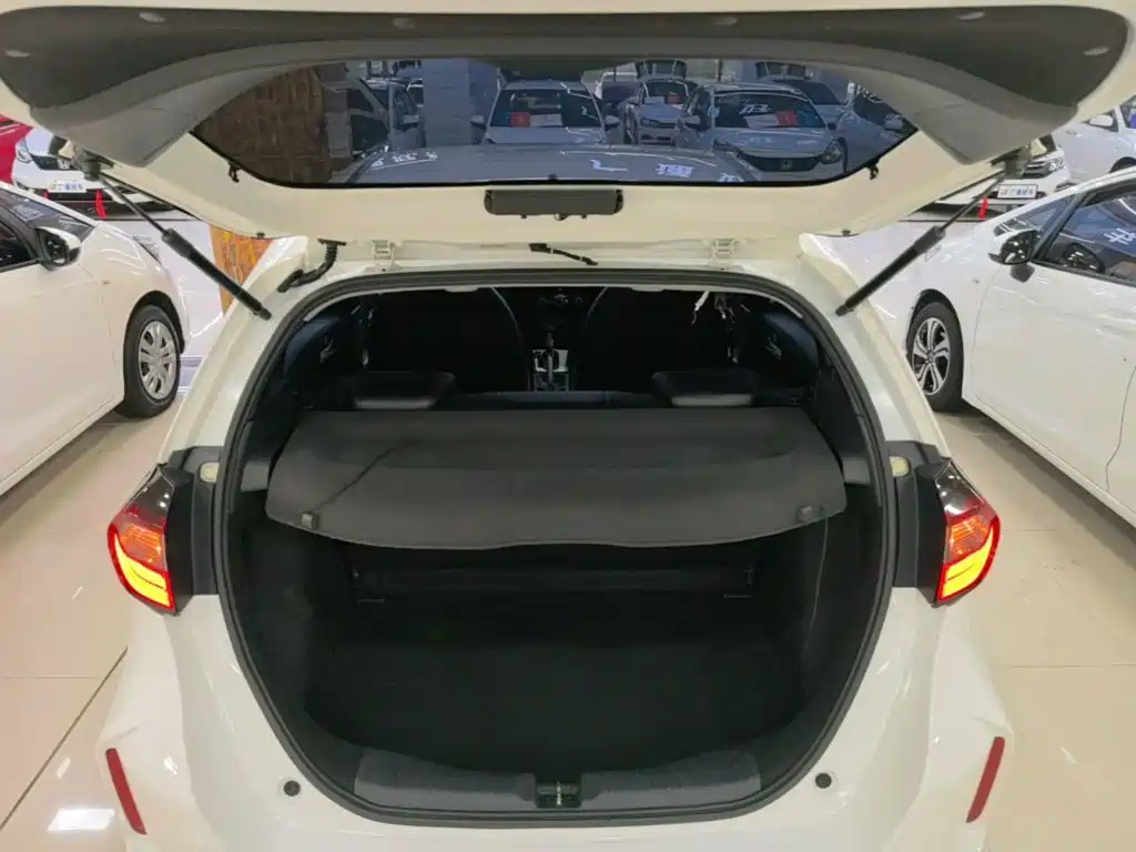 Honda Fit — фото 19