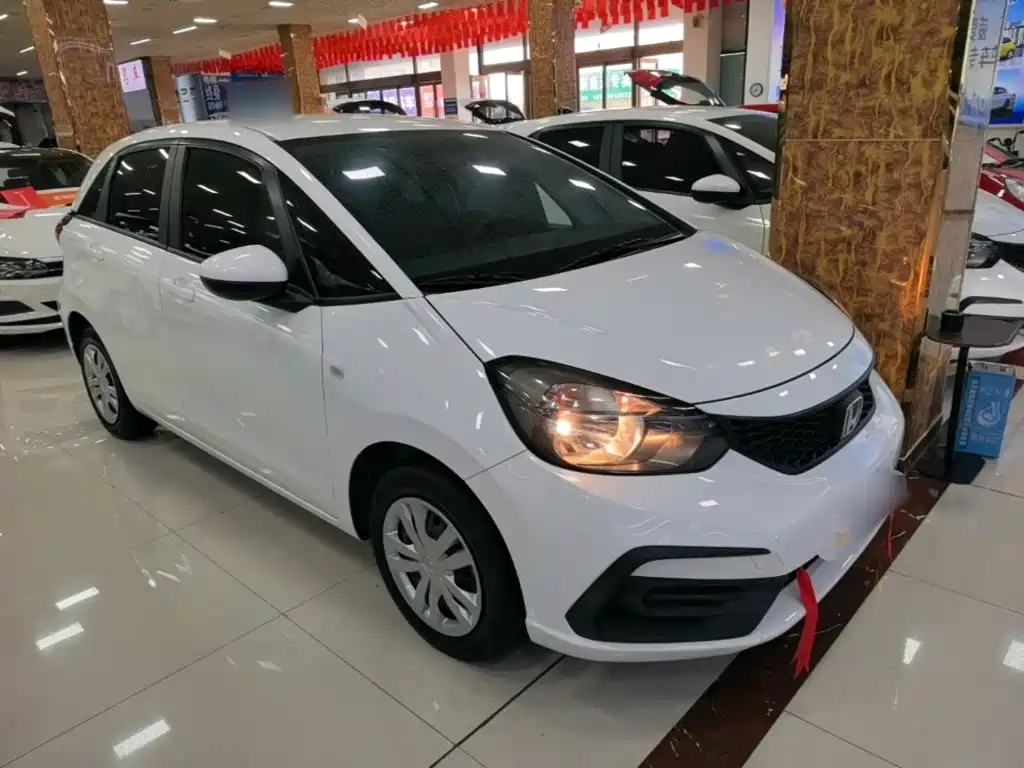 Honda Fit — фото 4