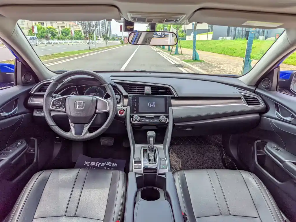 Honda Civic — фото 7
