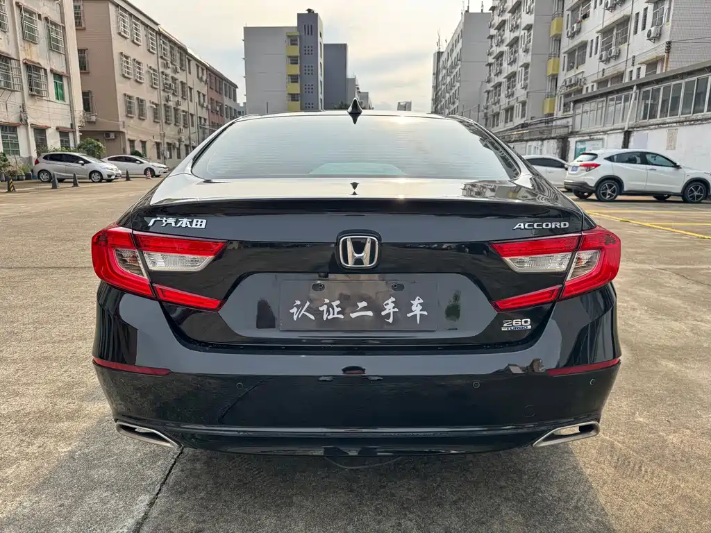 Honda Accord — фото 5