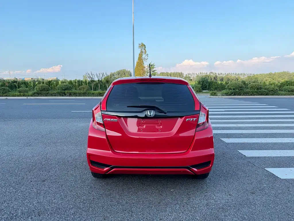 Honda Fit — фото 3