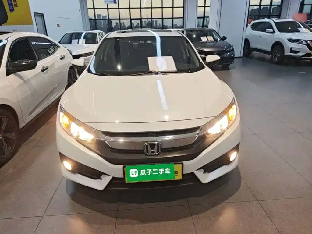 Honda Civic — фото 3