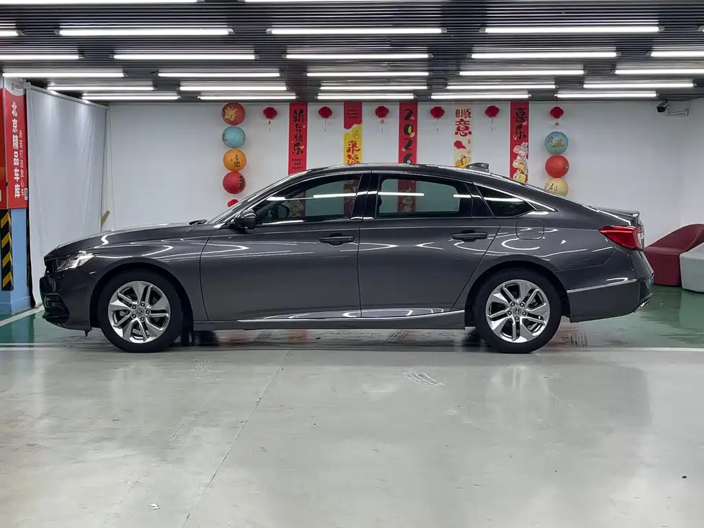 Honda Accord — фото 4