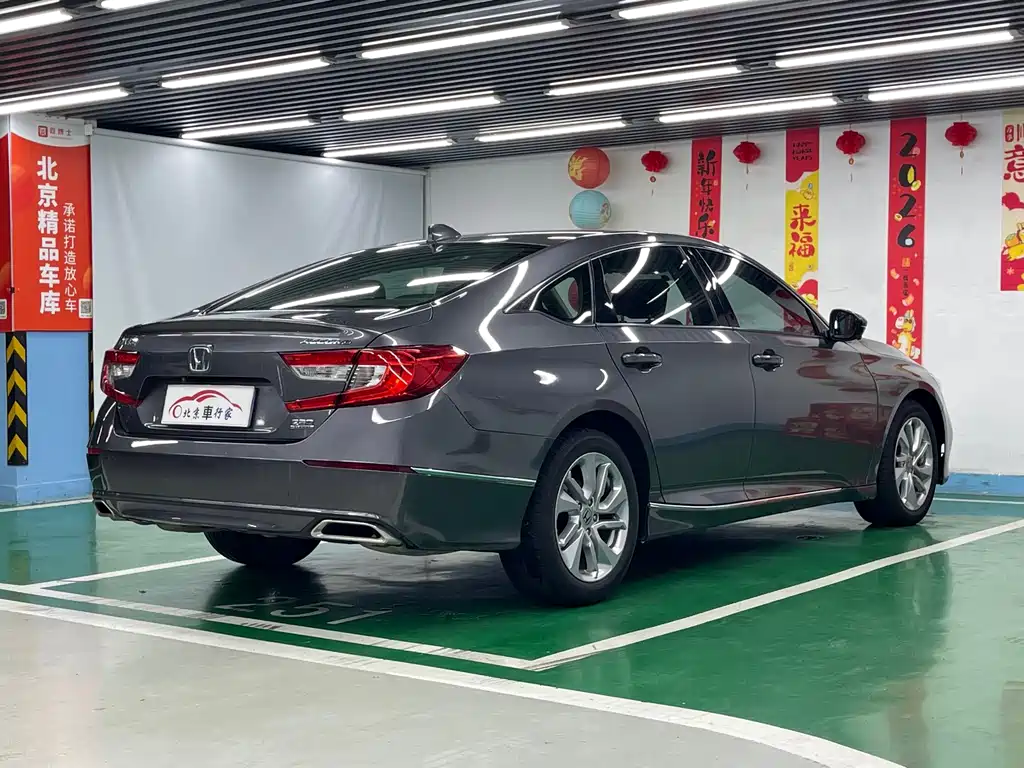 Honda Accord — фото 5
